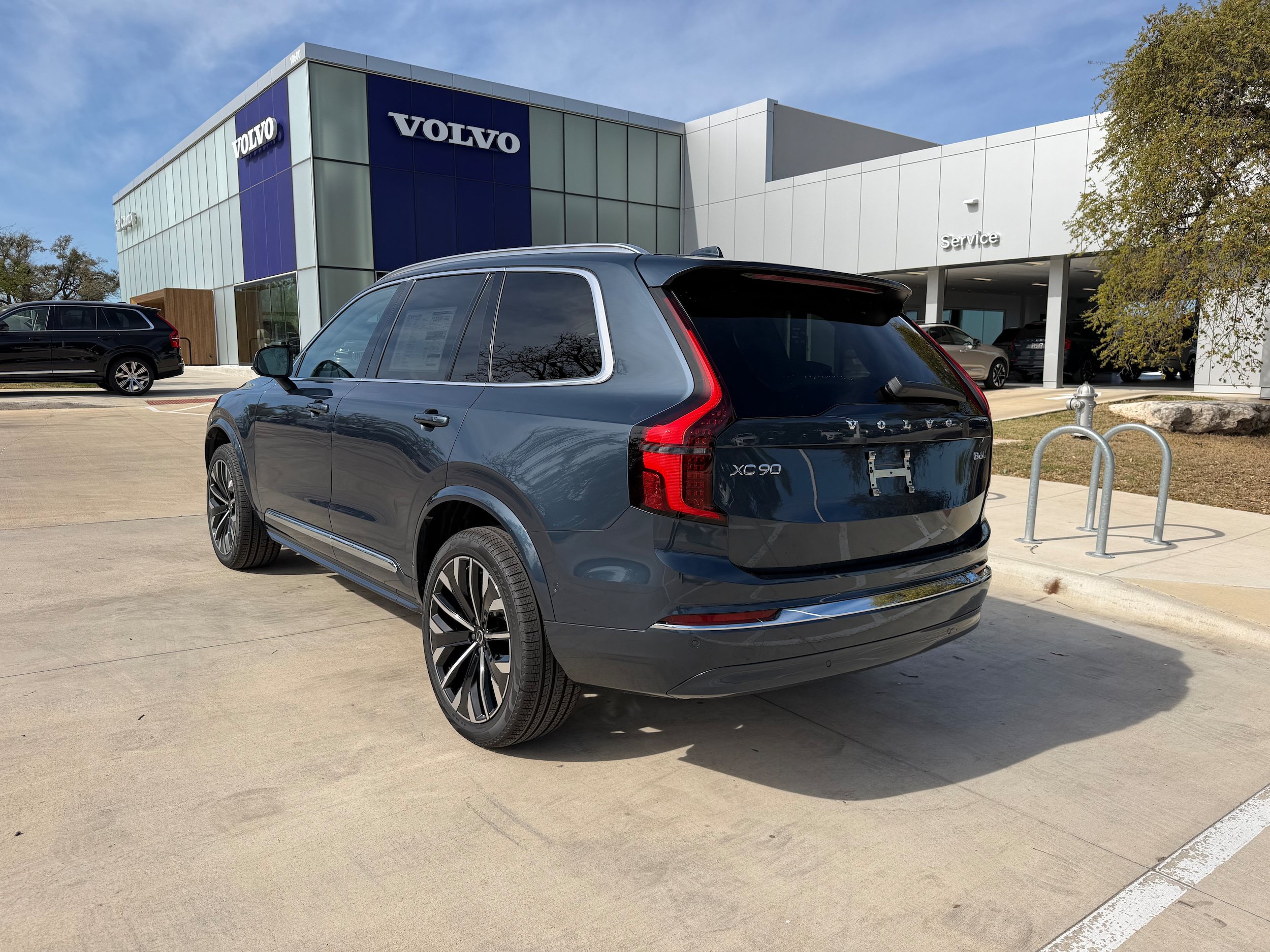 New 2026 Volvo XC90 B6 Ultra w/ Protection Package AWD/4WD image 4