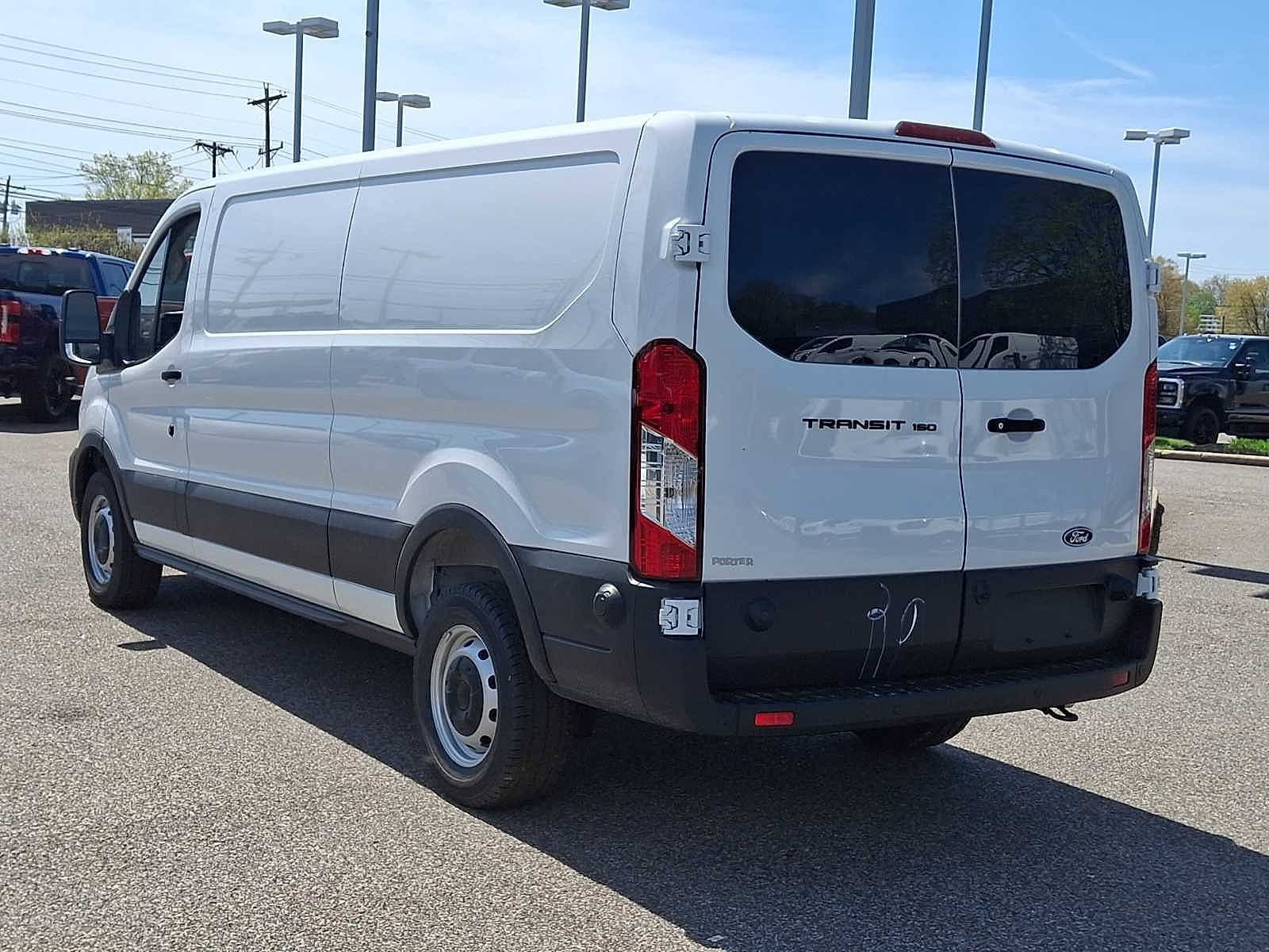 New 2026 Ford Transit 150 Low Roof w/ Load Area Protection Package RWD image 4