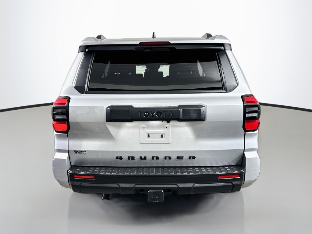 Used 2026 Toyota 4Runner SR5 AWD/4WD image 7