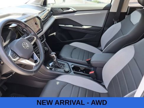 Used 2022 Volkswagen Taos SEL w/ Panoramic Sunroof Package AWD/4WD image 16