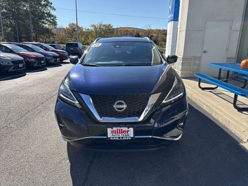 Used 2023 Nissan Murano SV image 2