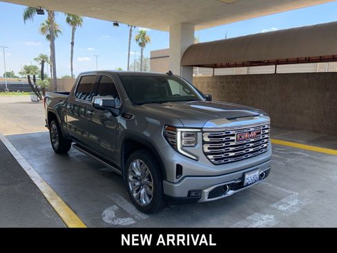 Certified 2025 GMC Sierra 1500 Denali AWD/4WD image 3