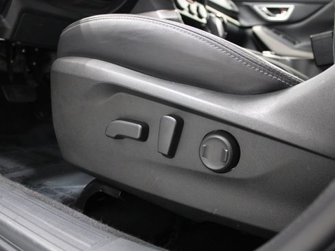 Used 2023 Subaru Forester Limited w/ Popular Package #2 AWD/4WD image 16