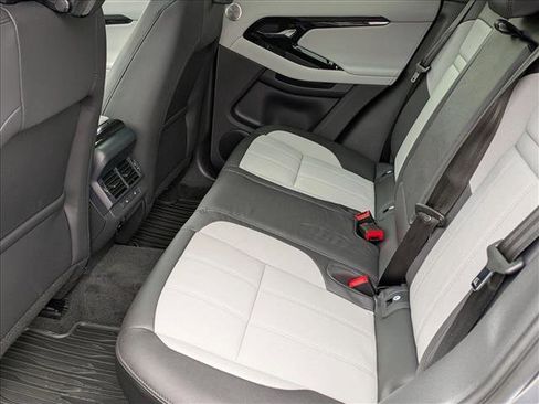 New 2026 Land Rover Range Rover Evoque Dynamic SE image 16