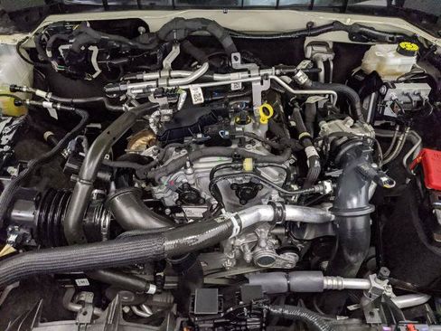 Certified 2025 Ford Bronco Outer Banks AWD/4WD image 24