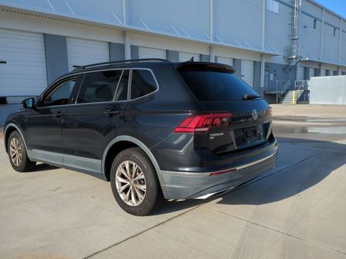 Used 2018 Volkswagen Tiguan SE w/ Front Fog Lights Package image 7
