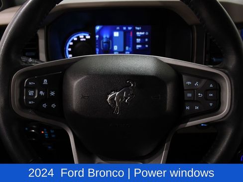 Used 2024 Ford Bronco Wildtrak image 13