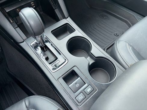 Used 2018 Subaru Outback 2.5i Limited image 24