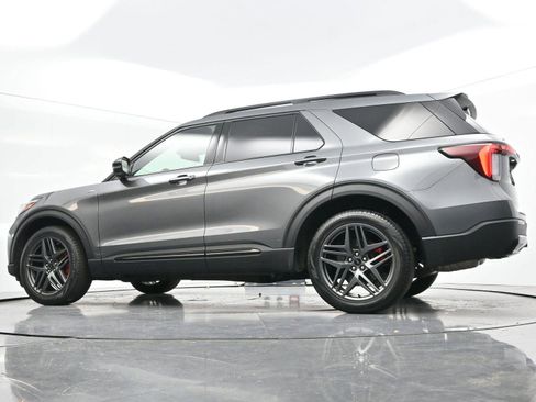 Used 2025 Ford Explorer ST-Line w/ Premium Package image 50