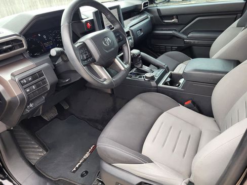 Used 2024 Toyota Tacoma TRD Off-Road AWD/4WD image 14
