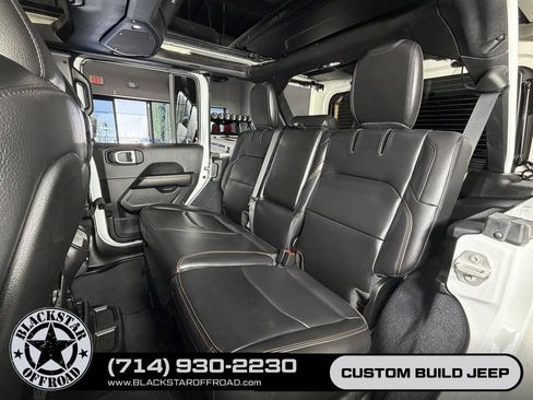 Used 2024 Jeep Wrangler Unlimited Sahara AWD/4WD image 22