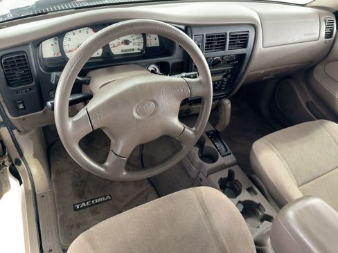 Used 2003 Toyota Tacoma PreRunner image 26