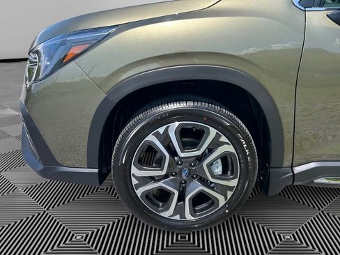 Certified 2025 Subaru Ascent Limited image 9