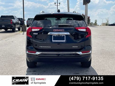 Used 2024 GMC Terrain Denali w/ Black Diamond Edition AWD/4WD image 6