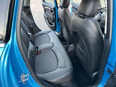 Used 2019 MINI Cooper S w/ Premium Package image 38