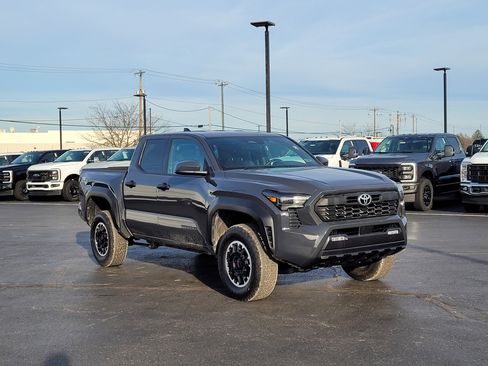 Used 2024 Toyota Tacoma TRD Off-Road image 1