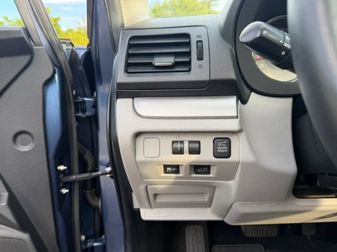 Used 2014 Subaru Forester 2.5i Limited AWD/4WD image 19