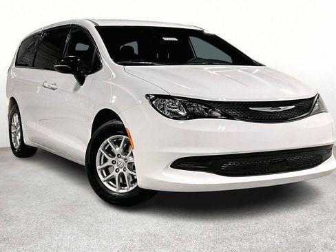 New 2026 Chrysler Voyager LX image 1