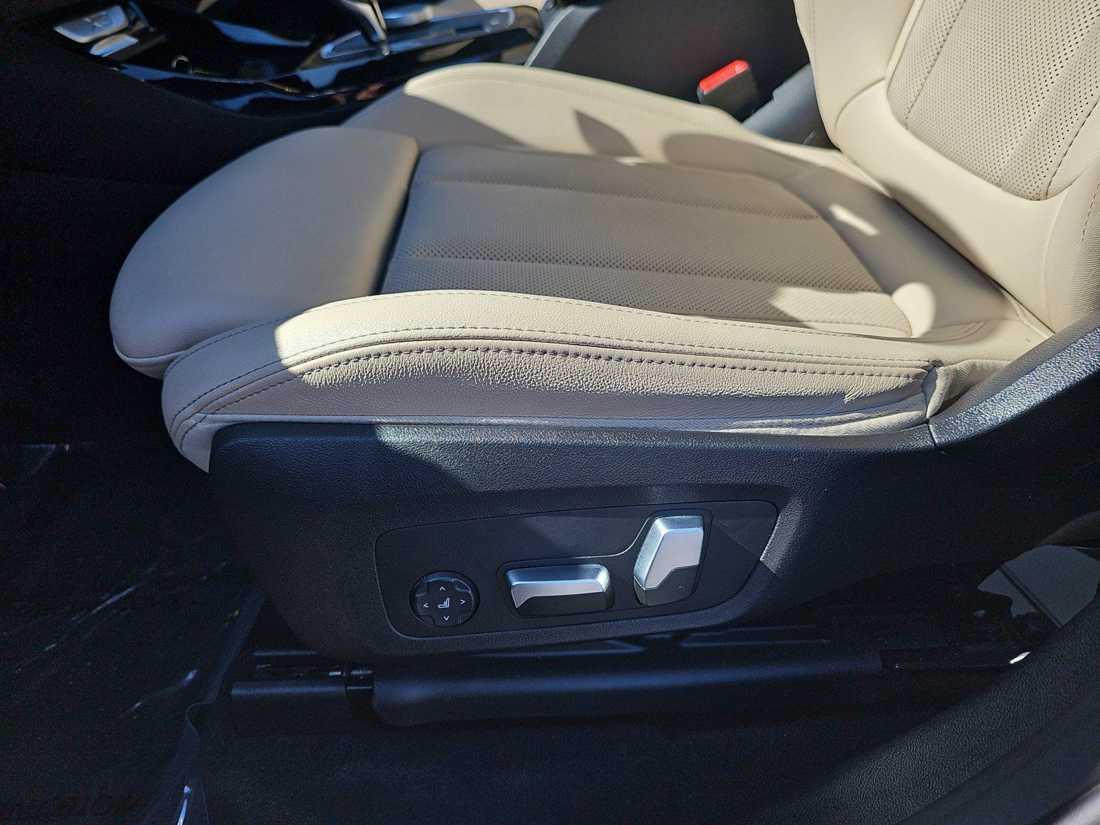 Used 2023 BMW X3 sDrive30i w/ Convenience Package RWD image 25