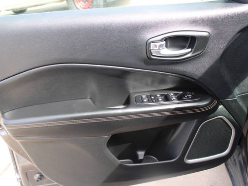Used 2019 Jeep Compass Sport FWD image 20