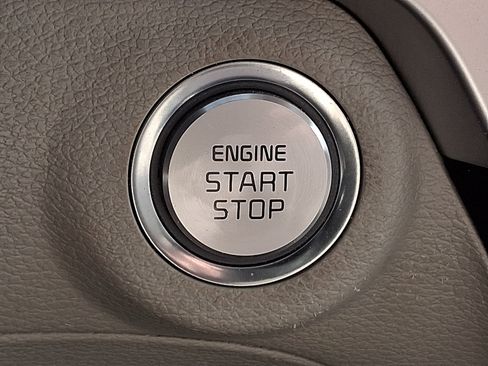 Used 2023 Kia Telluride EX w/ EX Captain's Chair Package FWD image 27