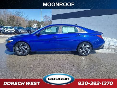 Used 2025 Hyundai Elantra Limited FWD image 2