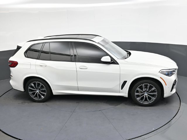 Used 2019 BMW X5 xDrive40i w/ M Sport Package AWD/4WD image 21