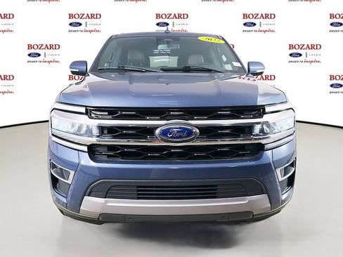 Used 2022 Ford Expedition Max Limited RWD image 2