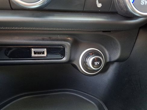 Used 2023 Alfa Romeo Giulia Veloce image 25