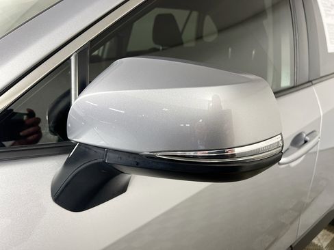 Used 2025 Toyota RAV4 XLE image 13