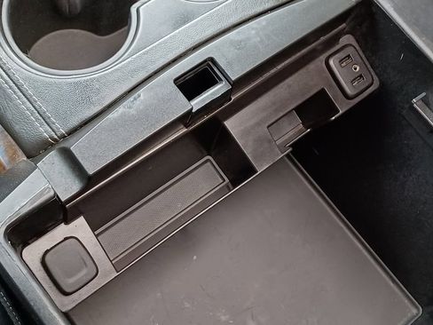 Used 2019 Chevrolet Tahoe LT w/ Luxury Package image 26