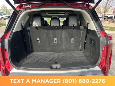 Used 2023 Nissan Pathfinder SL w/ SL Premium Package AWD/4WD image 16