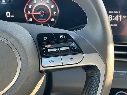 Certified 2025 Hyundai Elantra SEL image 29