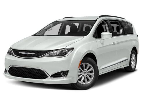 Used 2018 Chrysler Pacifica Touring-L w/ Tire & Wheel Group image 1