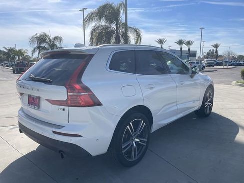 Used 2019 Volvo XC60 T5 Momentum w/ Premium Package image 8