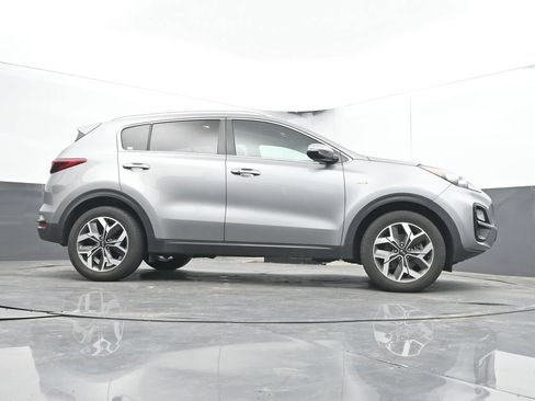 Used 2021 Kia Sportage EX AWD/4WD image 23