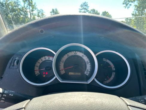 Used 2014 Toyota Tacoma 2WD Regular Cab image 13