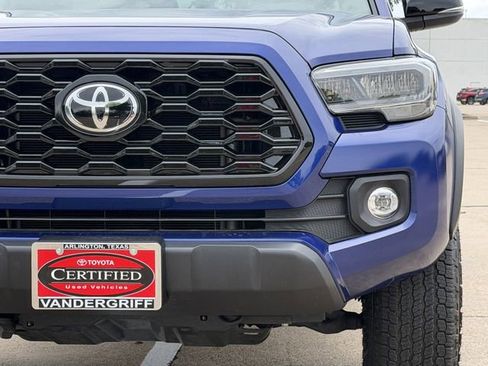 Used 2023 Toyota Tacoma TRD Off-Road AWD/4WD image 9