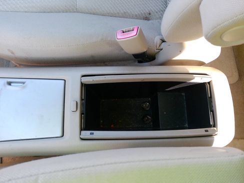 Used 2004 Toyota Highlander 4WD V6 image 18