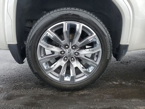 Used 2025 GMC Sierra 1500 Denali image 6