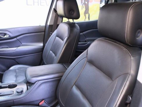 Used 2018 GMC Acadia SLT image 21