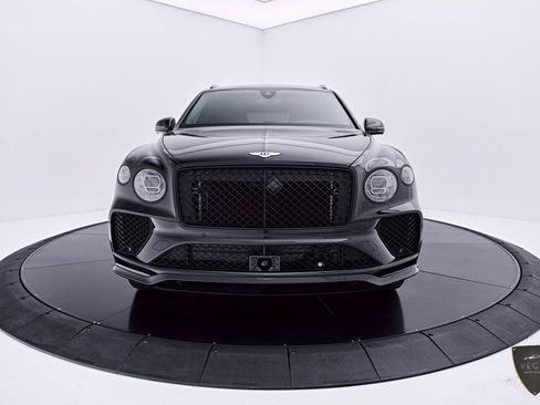 Used 2024 Bentley Bentayga AWD/4WD image 15