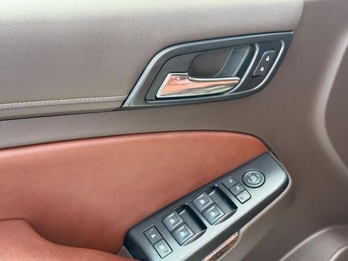 Used 2016 Chevrolet Tahoe LTZ AWD/4WD image 19