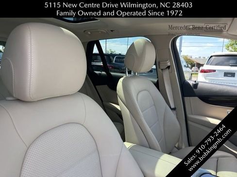 Certified 2022 Mercedes-Benz GLC 300 image 33