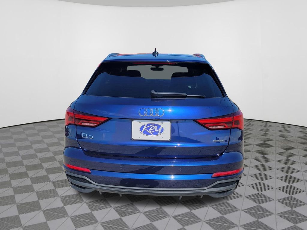 Used 2024 Audi Q3 2.0T Premium AWD/4WD image 9