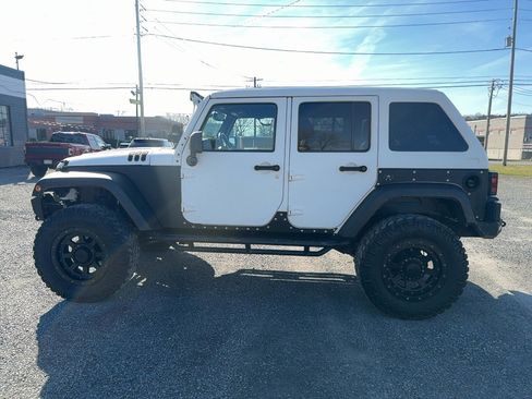 Used 2014 Jeep Wrangler Unlimited Sport w/ Quick Order Package 24S image 2