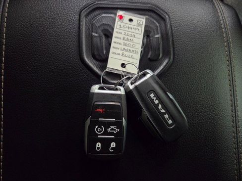 Used 2024 RAM 2500 Laramie w/ Towing Technology Group AWD/4WD image 51