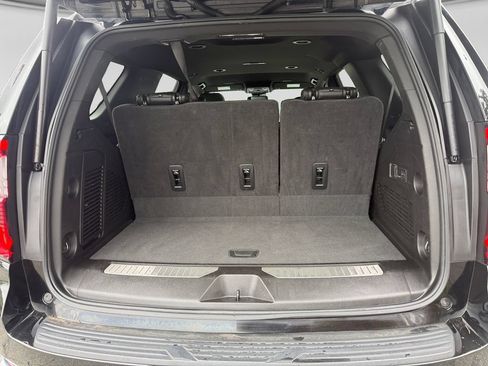 Used 2025 GMC Yukon Denali AWD/4WD image 19