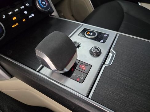 Used 2023 Land Rover Range Rover SE AWD/4WD image 23