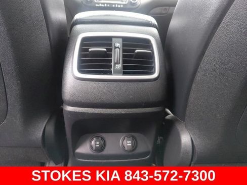 Used 2020 Kia Sorento EX AWD/4WD image 30